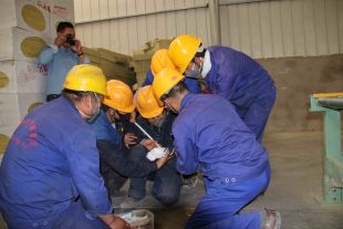 金龍建材、諾克保溫建材、金億達建材開展安全應(yīng)急演練